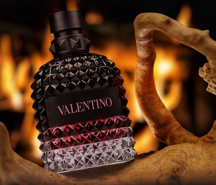 Valentino Uomo Born in Roma